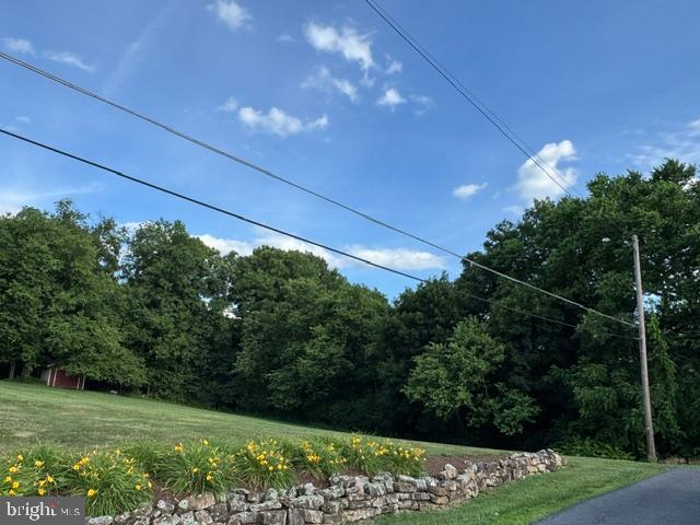 COLONIAL HILLS - Residential