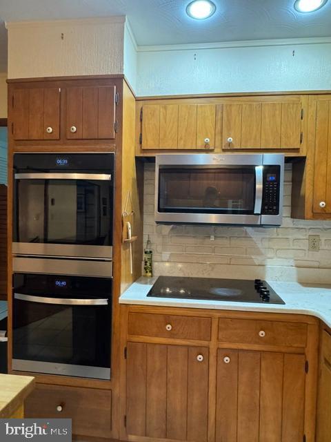 COLONIAL HILLS - Residential
