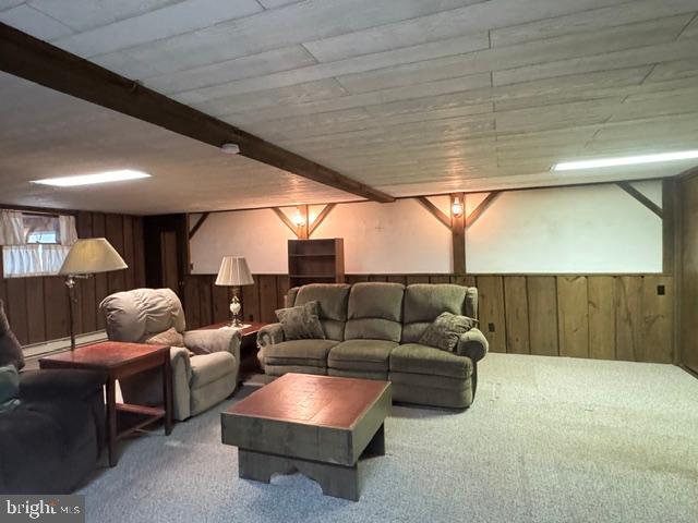 COLONIAL HILLS - Residential