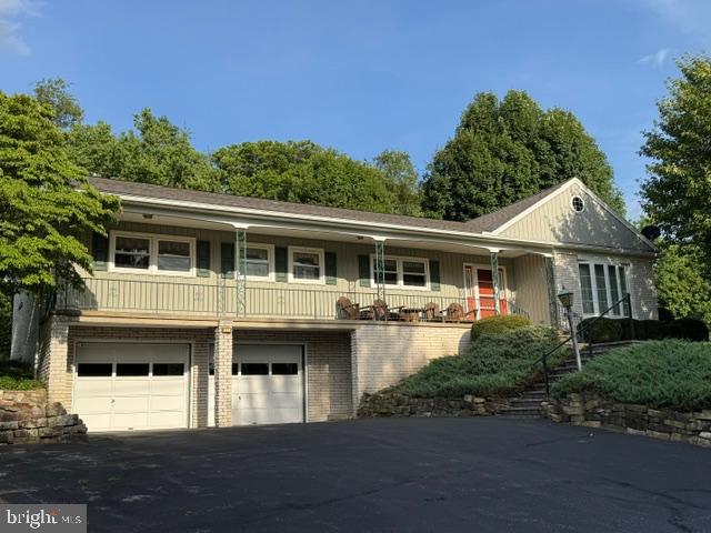 COLONIAL HILLS - Residential