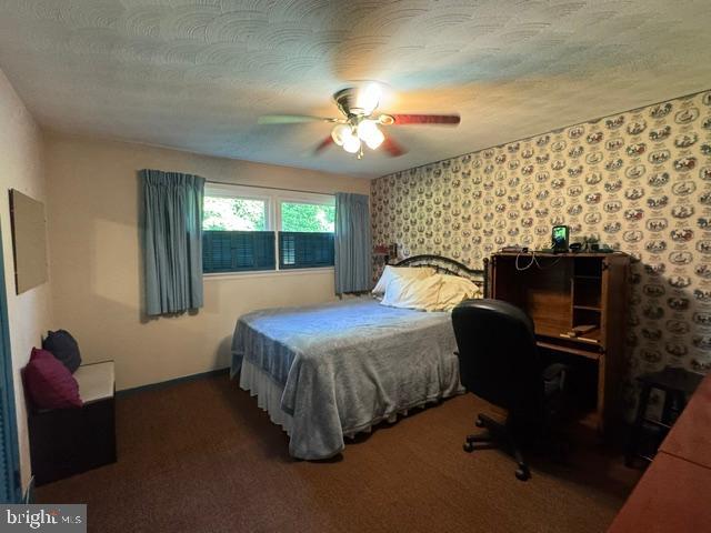 COLONIAL HILLS - Residential