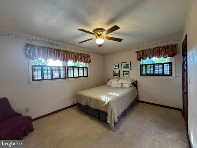 COLONIAL HILLS - Residential