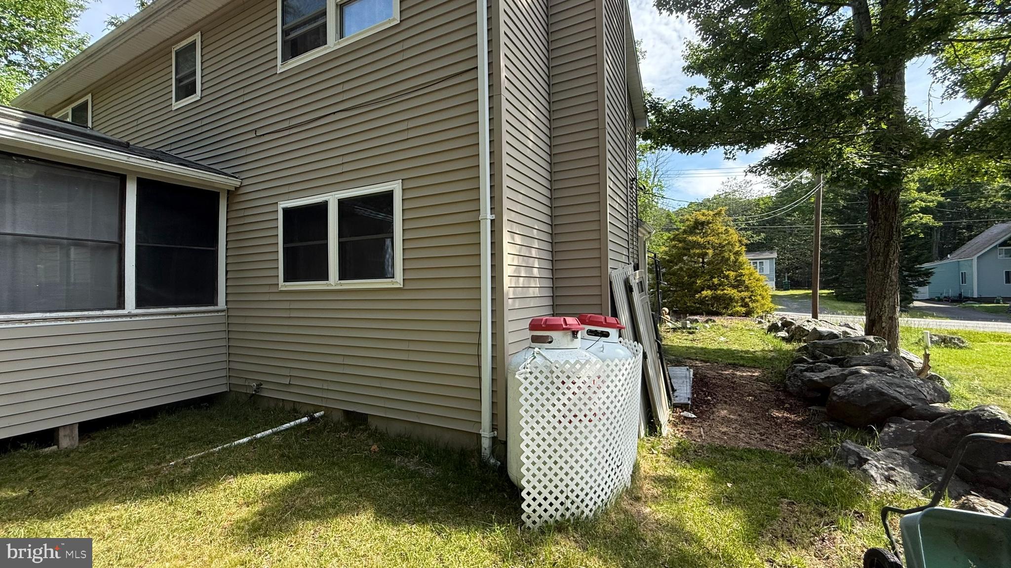 POCONO COUNTRY PLACE - Residential