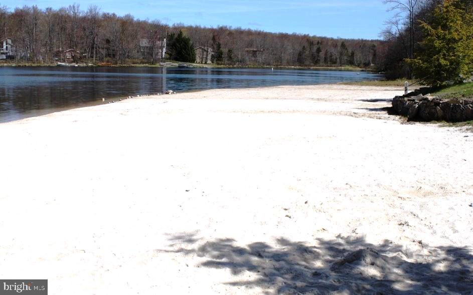 POCONO COUNTRY PLACE - Residential