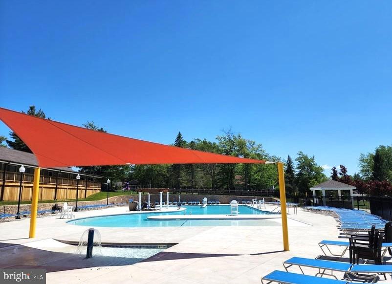 POCONO COUNTRY PLACE - Residential
