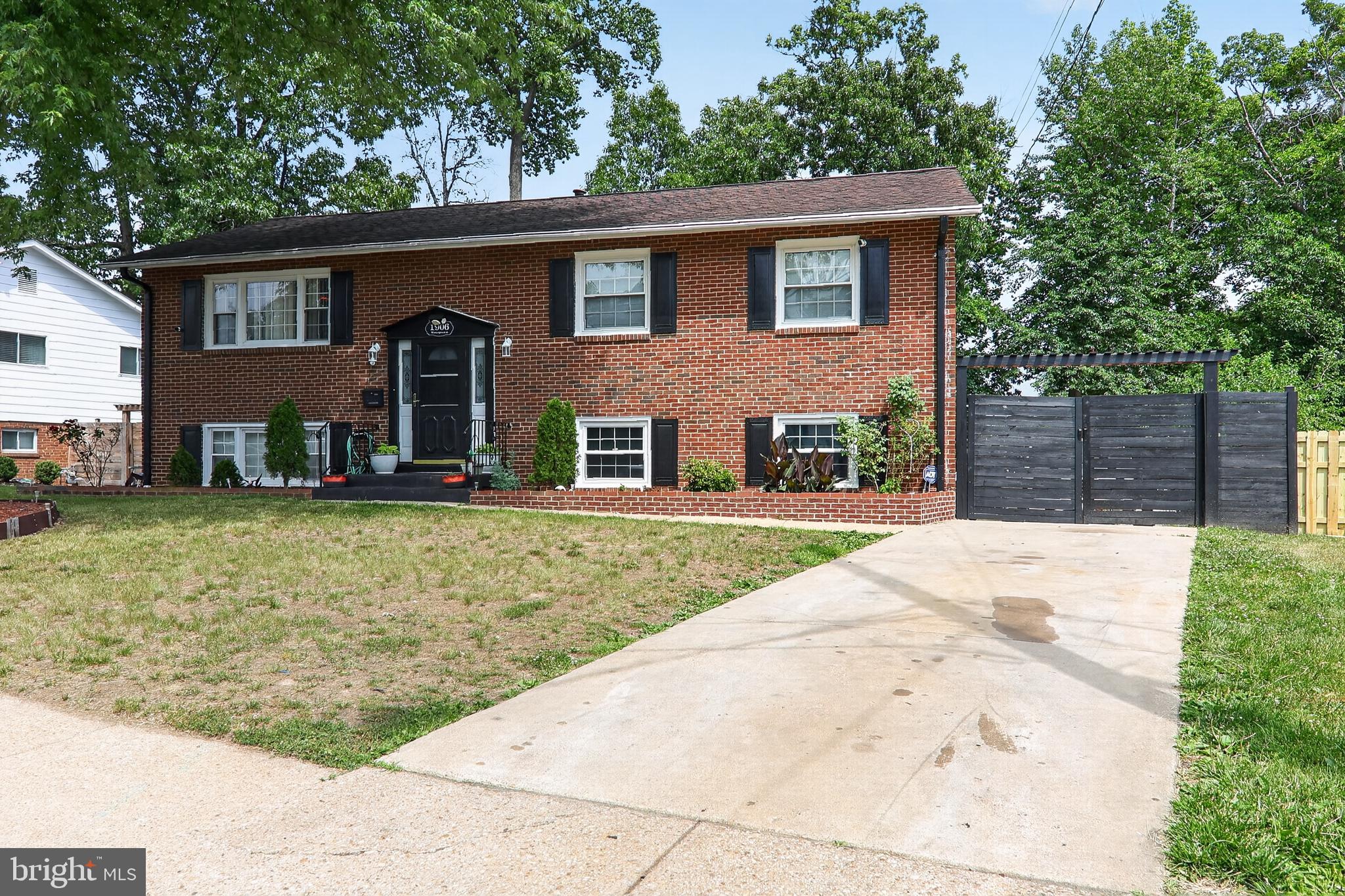 DISTRICT HEIGHTS - Residential