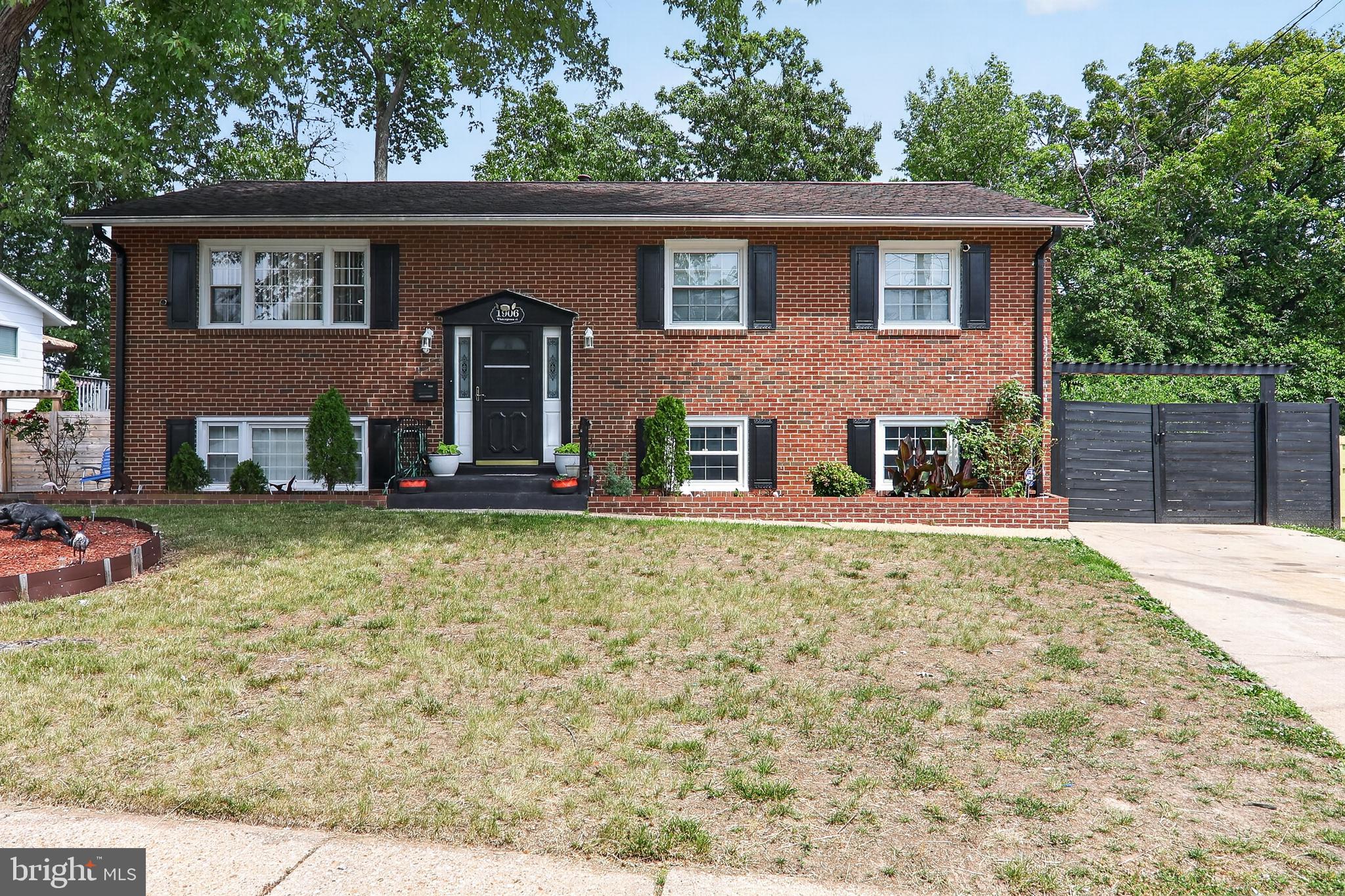 DISTRICT HEIGHTS - Residential