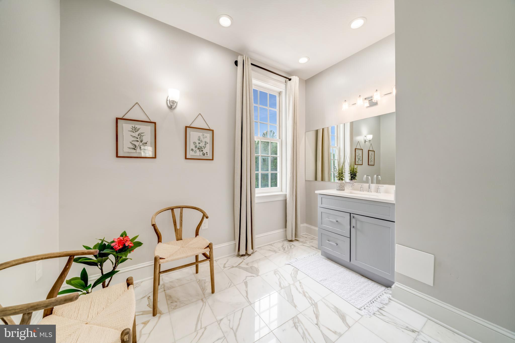 ROLLING VALLEY - Residential Lease