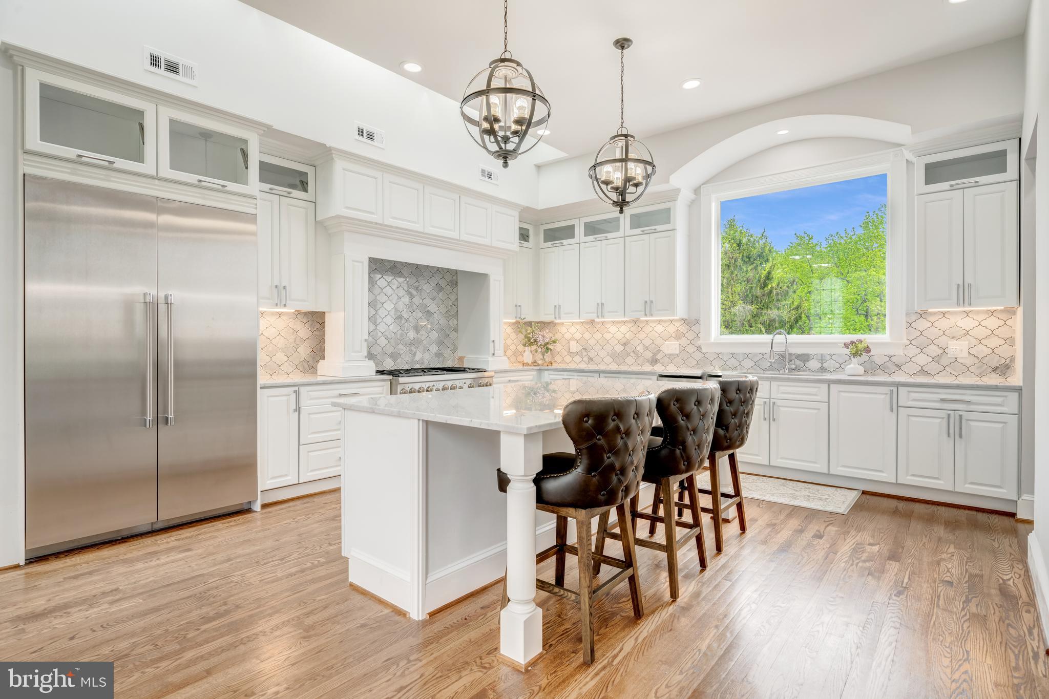 ROLLING VALLEY - Residential Lease