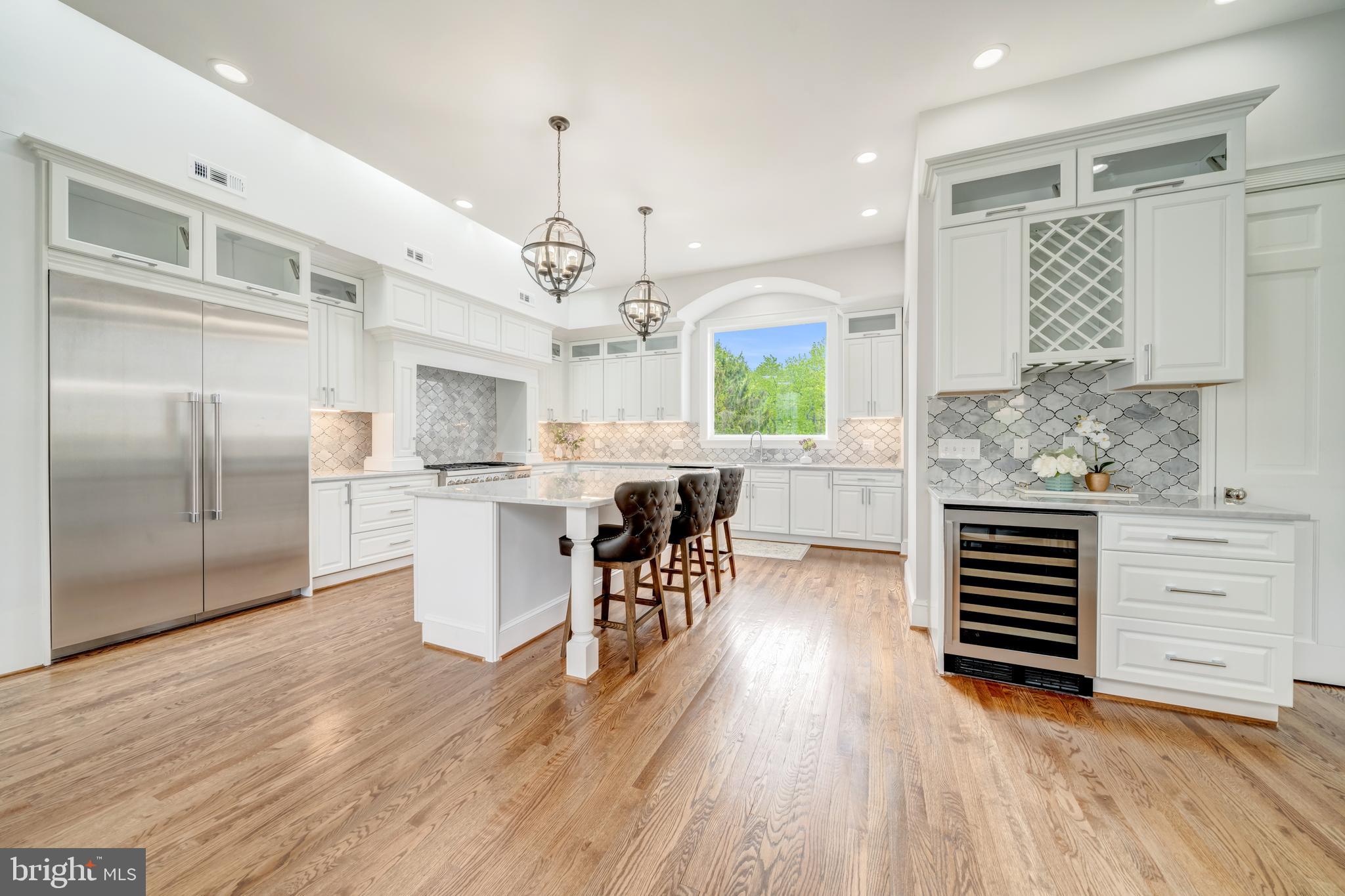 ROLLING VALLEY - Residential Lease