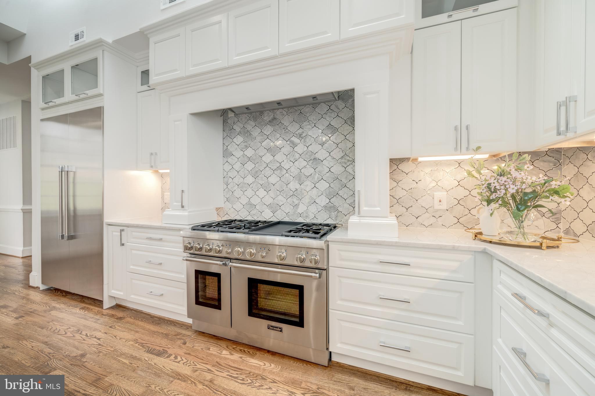 ROLLING VALLEY - Residential Lease