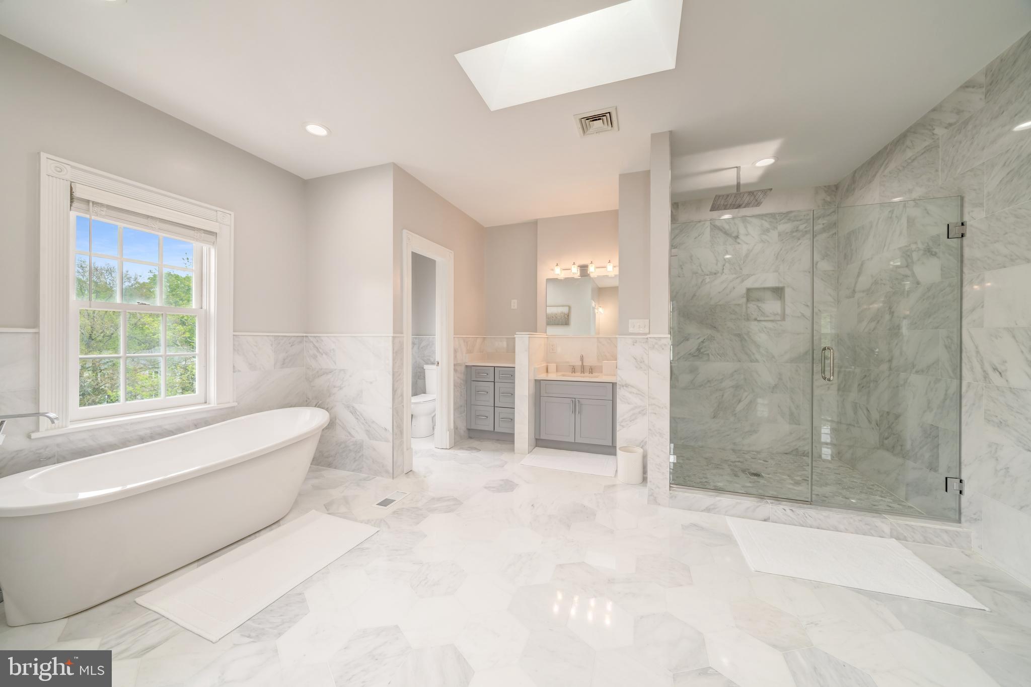 ROLLING VALLEY - Residential Lease
