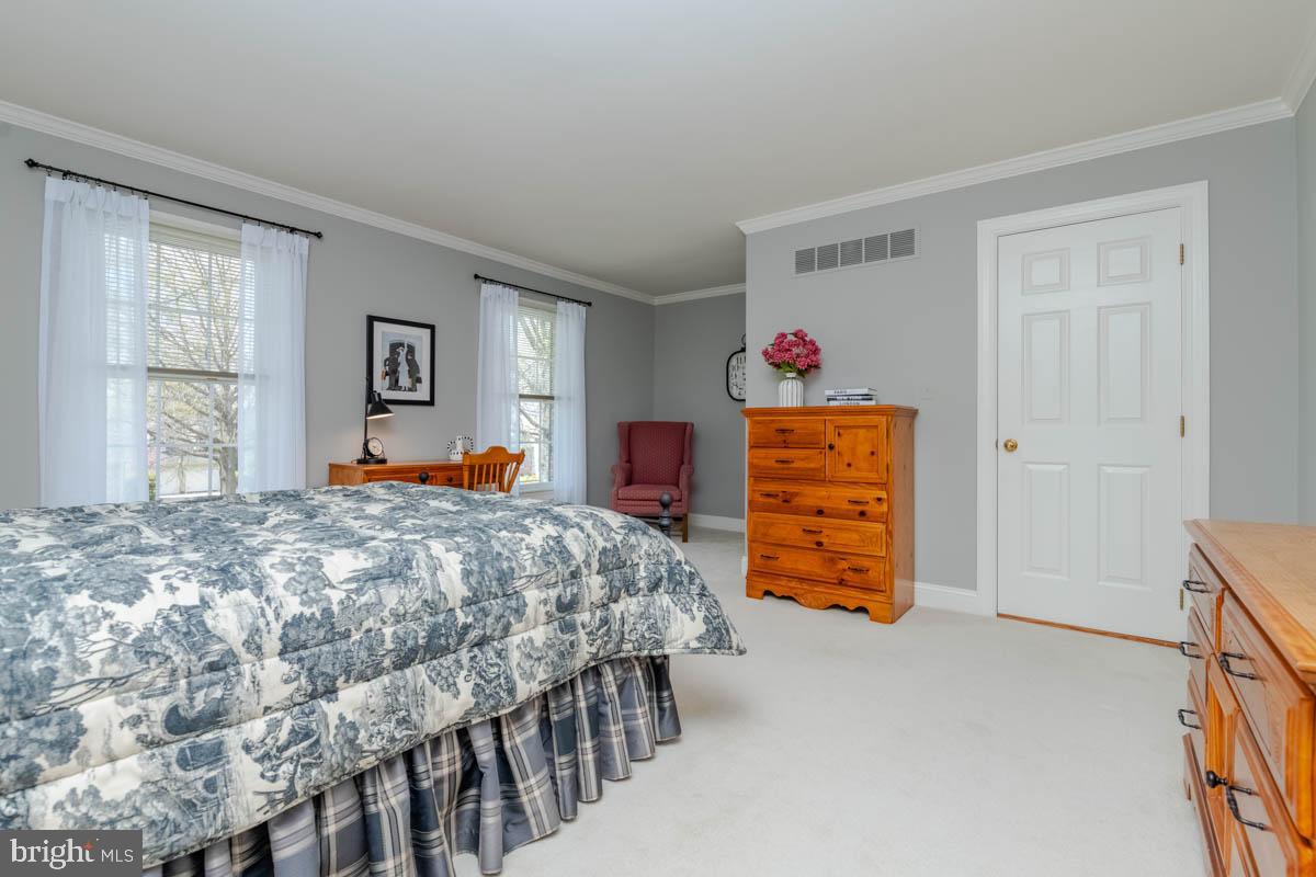 STRATHMORE - Residential