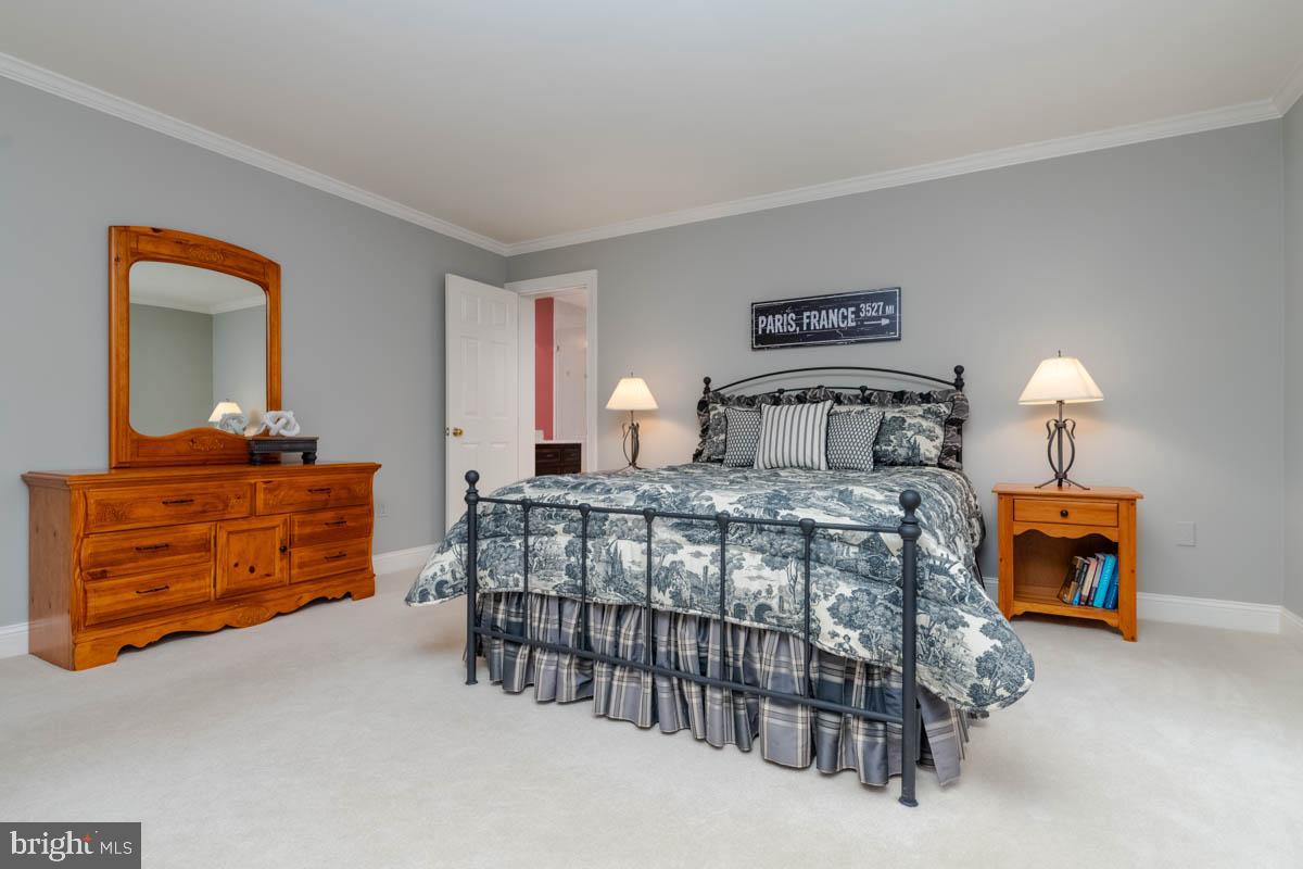 STRATHMORE - Residential