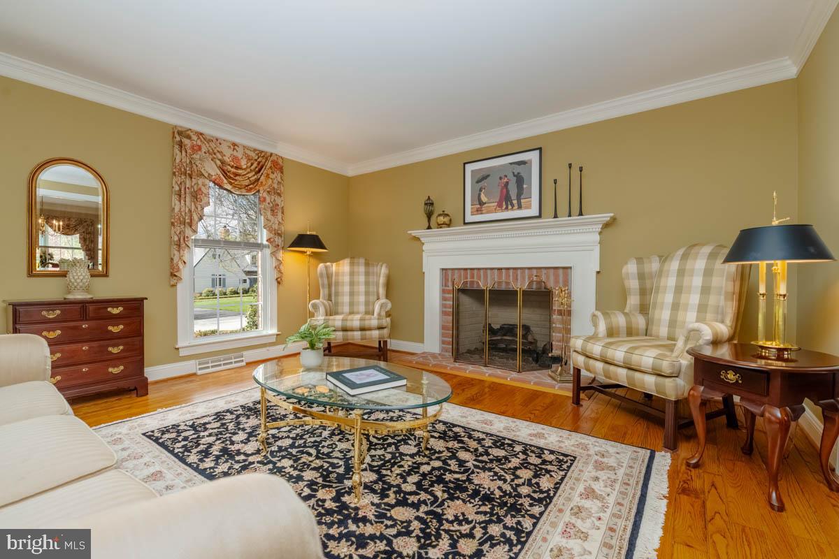 STRATHMORE - Residential