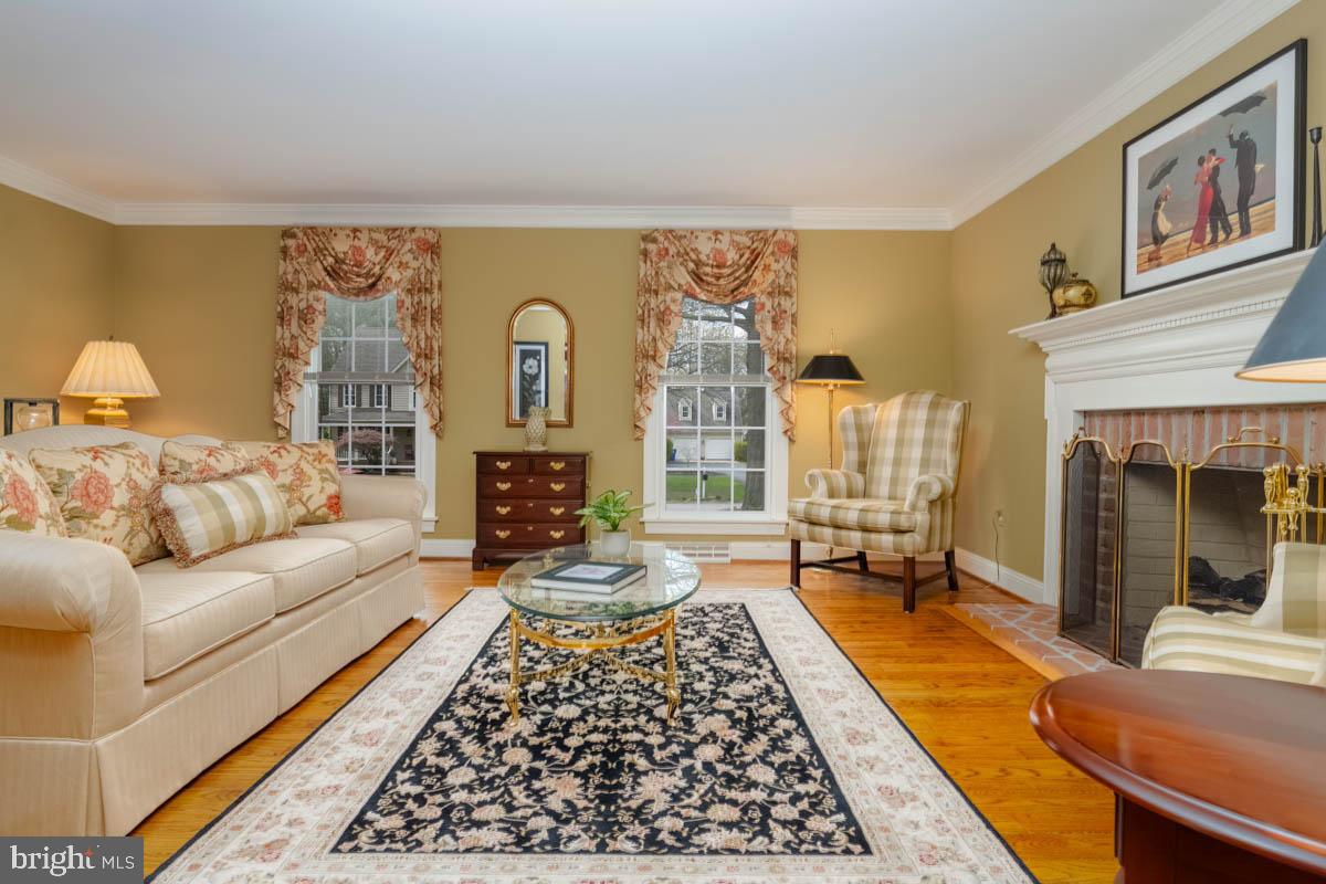 STRATHMORE - Residential