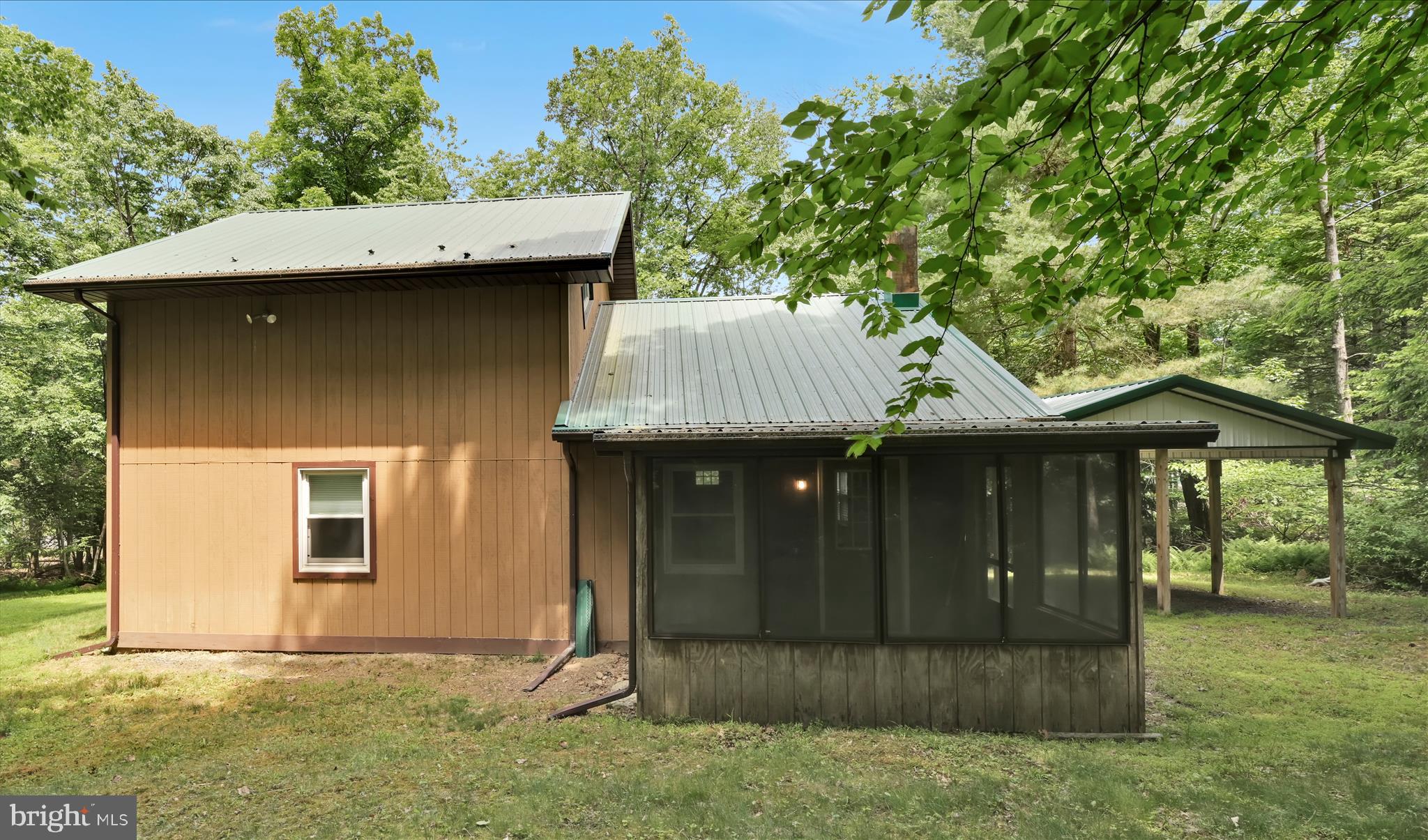 LAKE WYNONAH - Residential