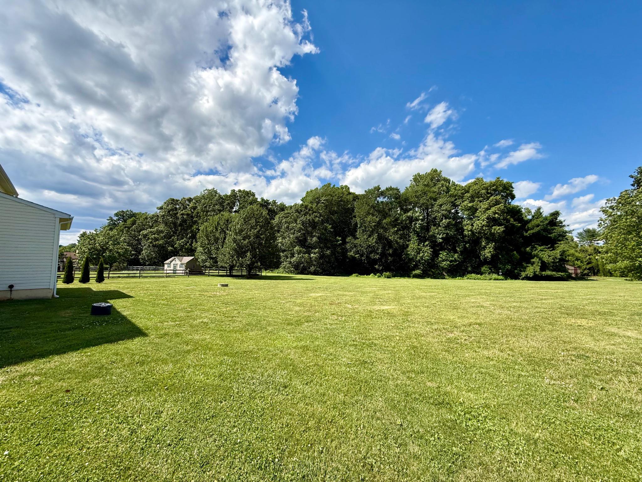 COUNTRY WALK - Residential