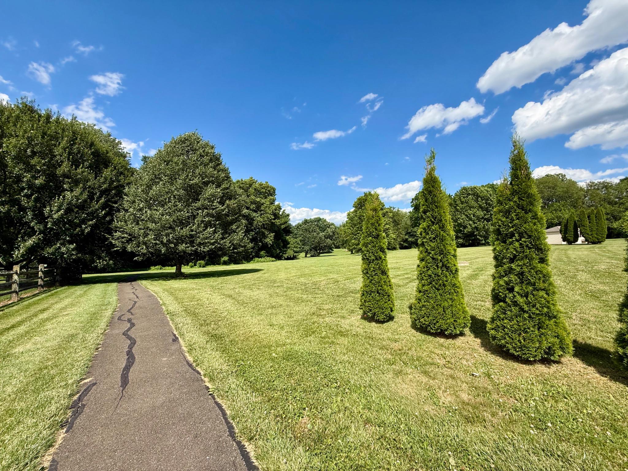 COUNTRY WALK - Residential