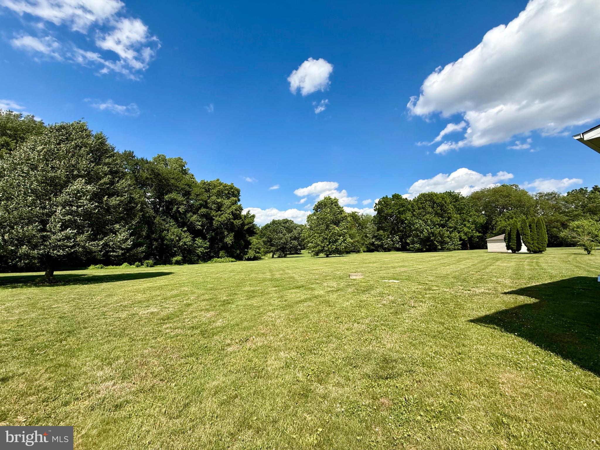COUNTRY WALK - Residential