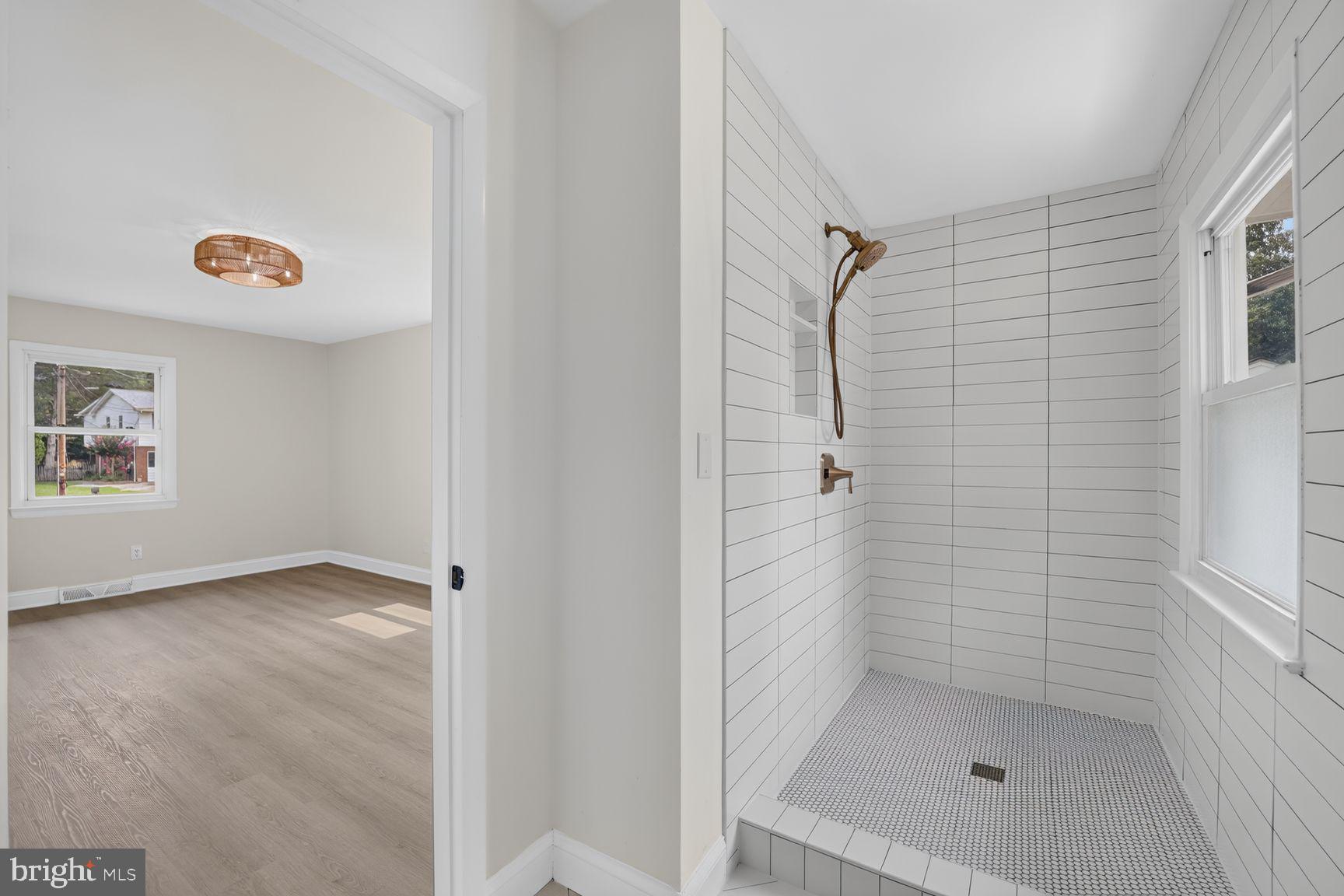 HILLSMERE ESTATES - Residential