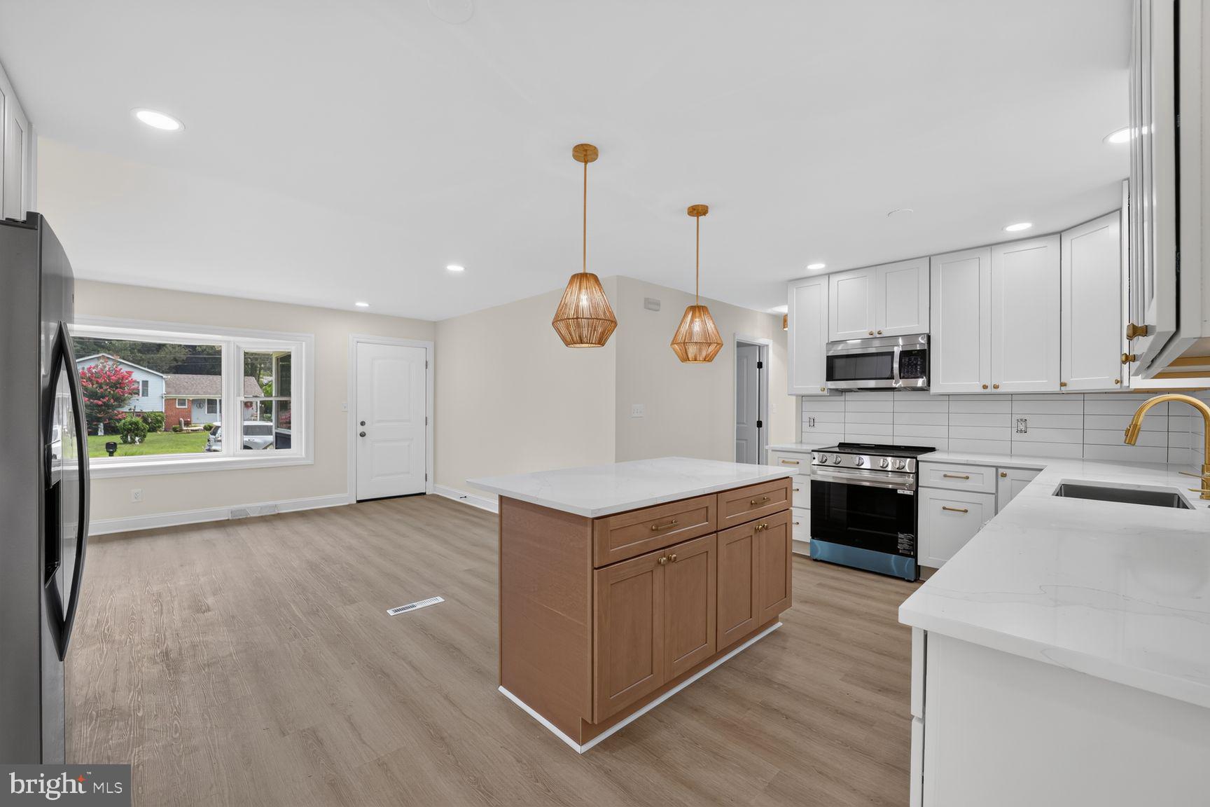 HILLSMERE ESTATES - Residential