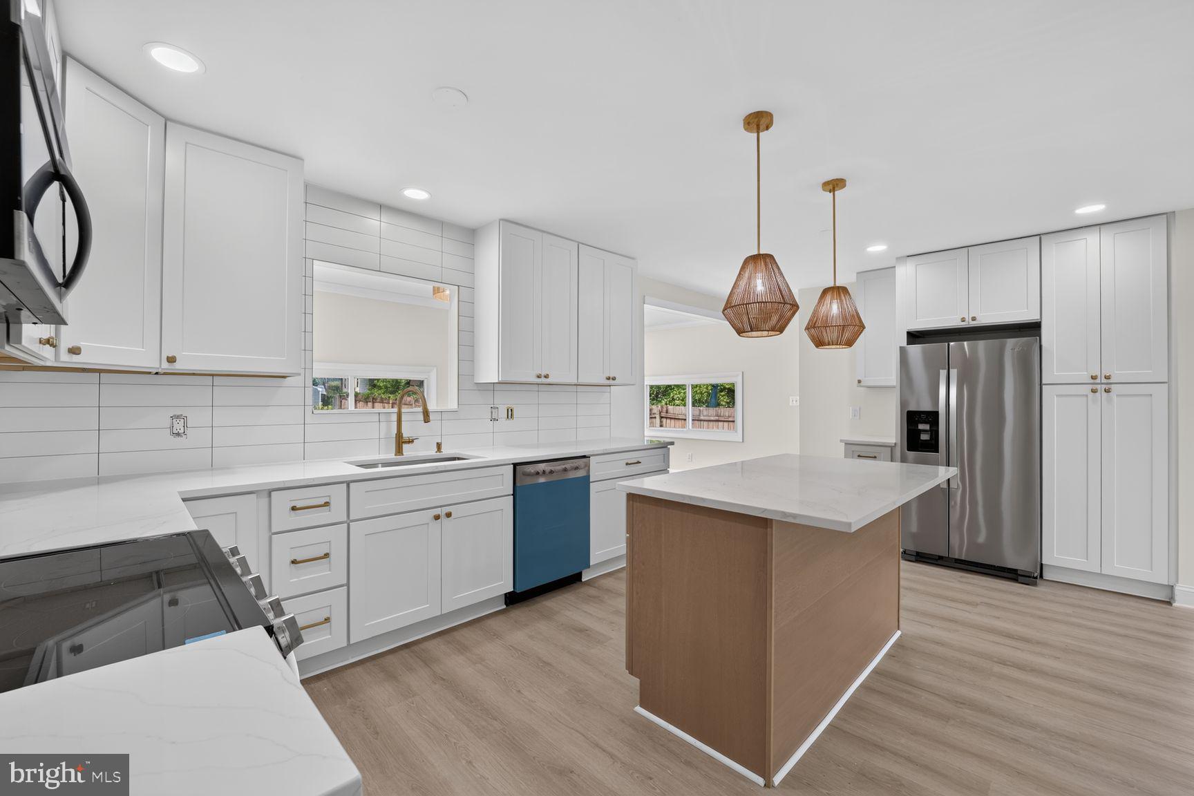 HILLSMERE ESTATES - Residential