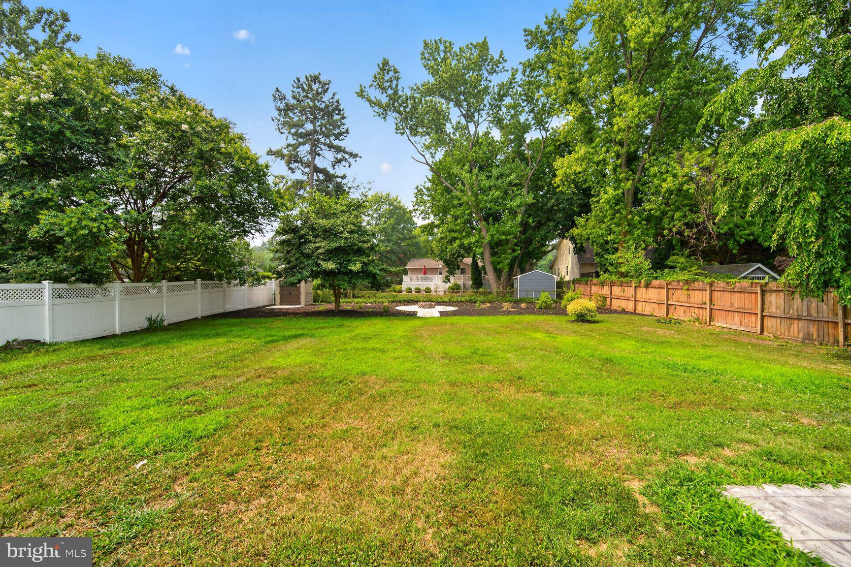 HILLSMERE ESTATES - Residential