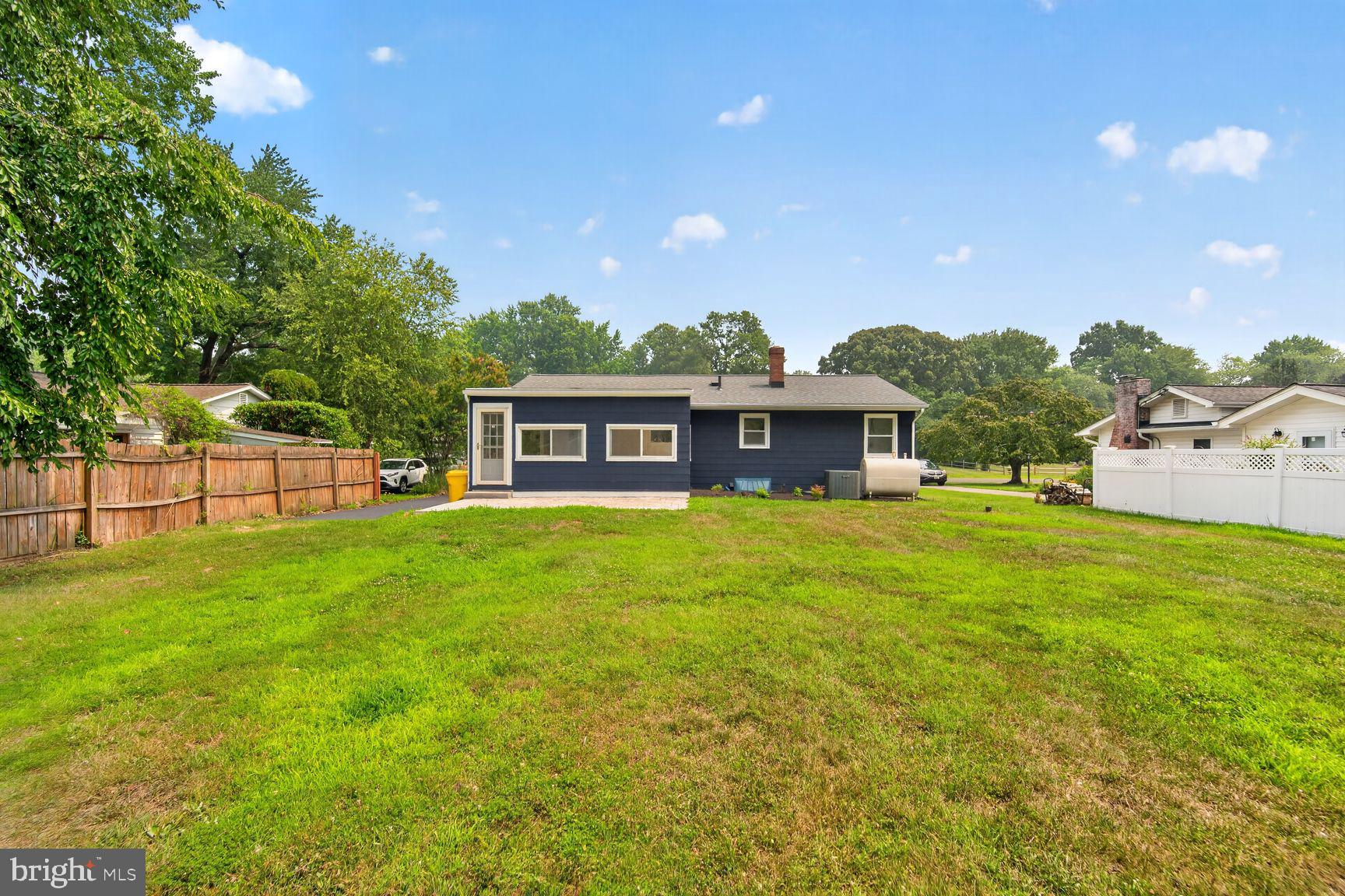 HILLSMERE ESTATES - Residential
