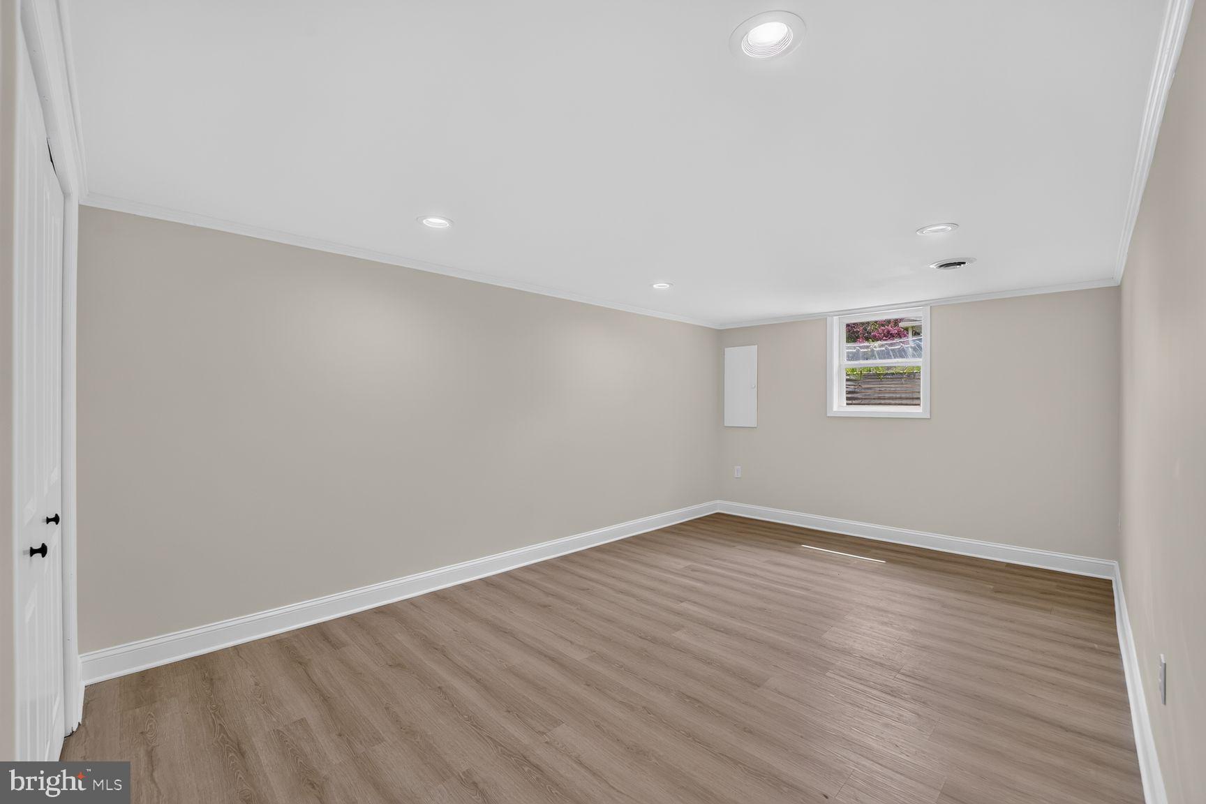 HILLSMERE ESTATES - Residential