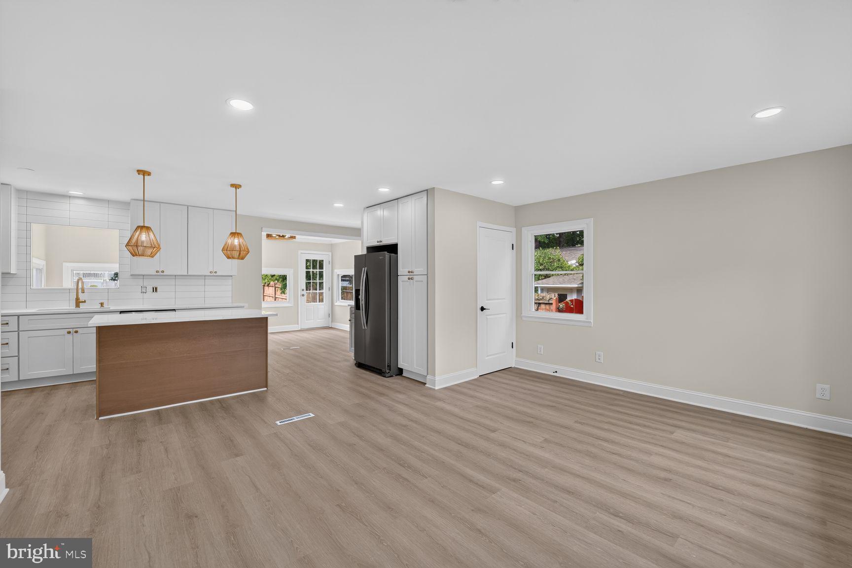 HILLSMERE ESTATES - Residential