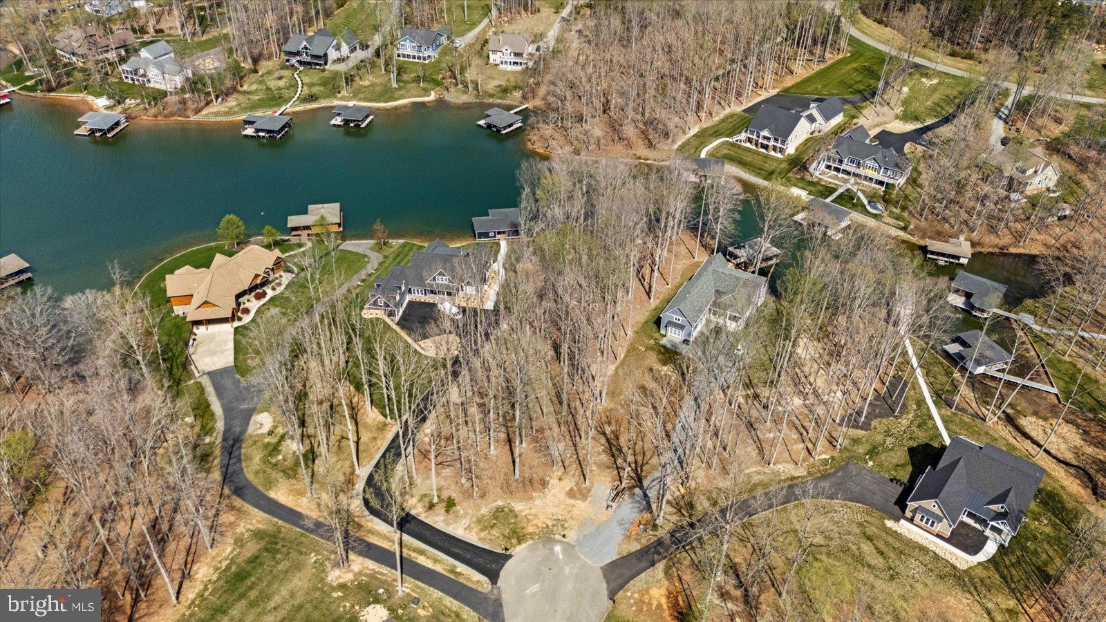 MILL RUN - Land