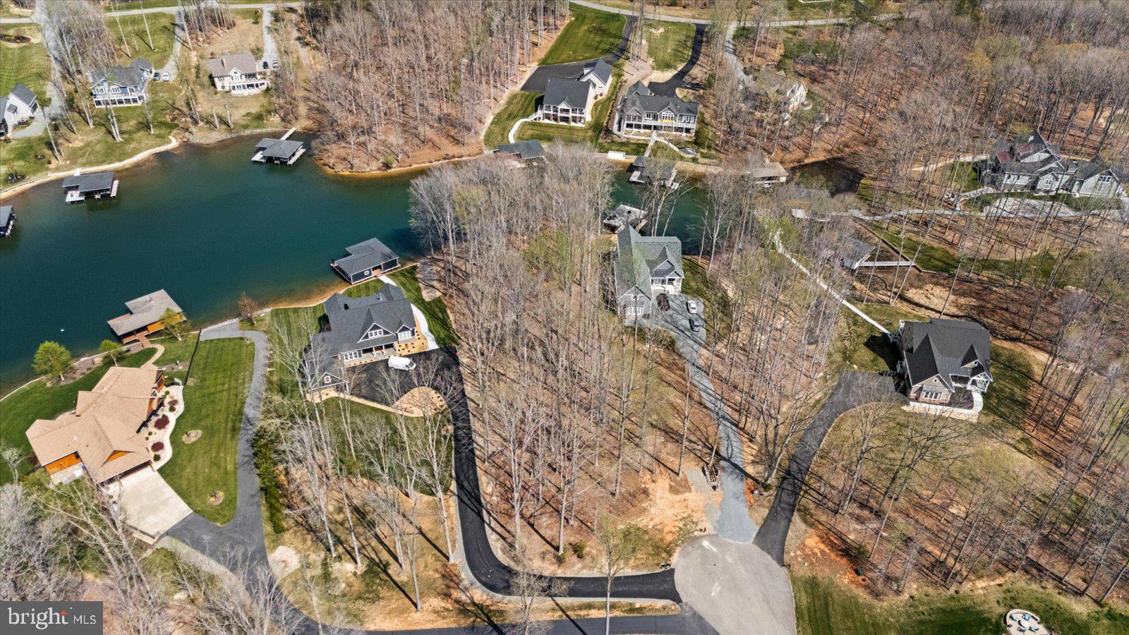 MILL RUN - Land