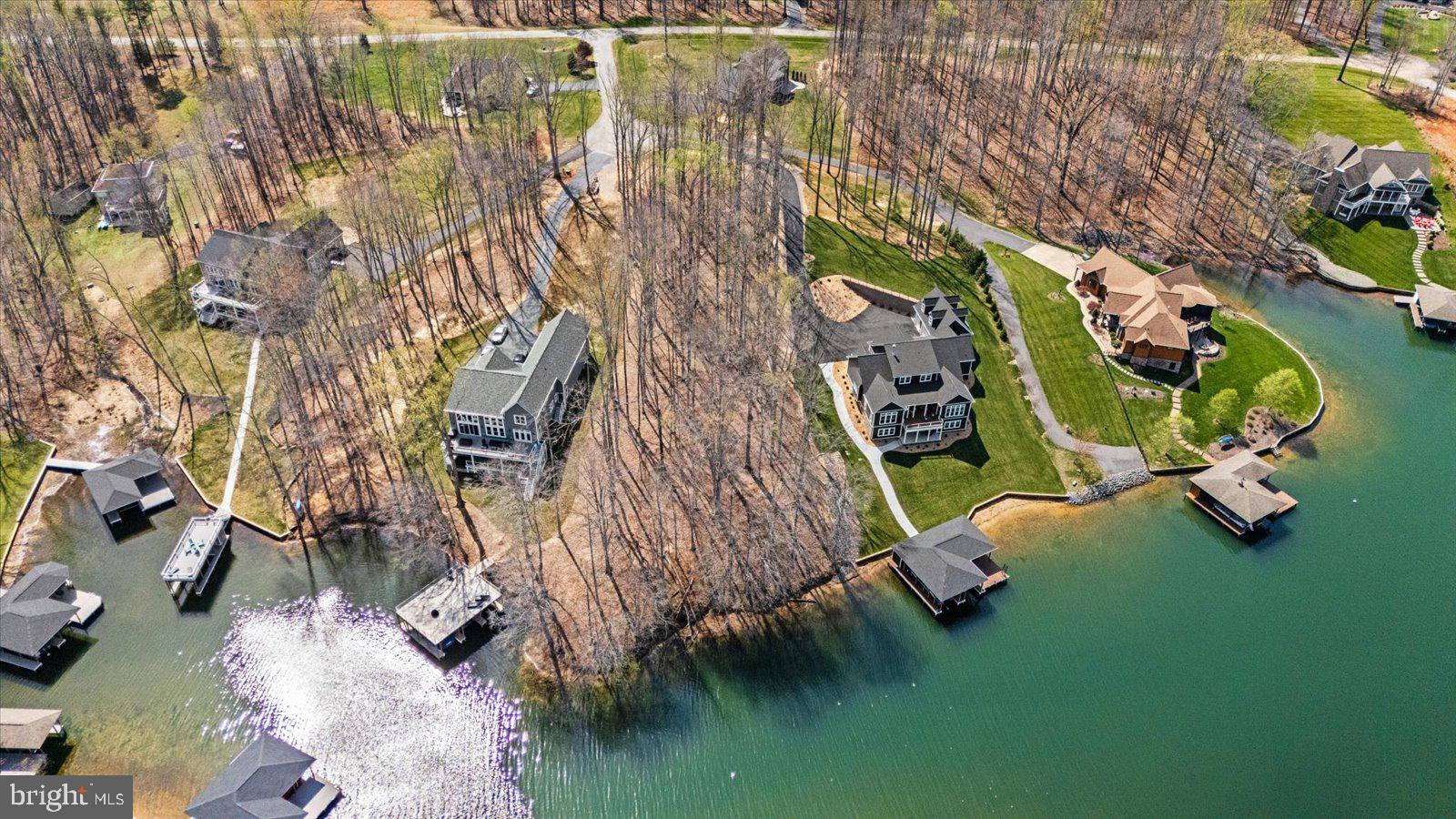 MILL RUN - Land