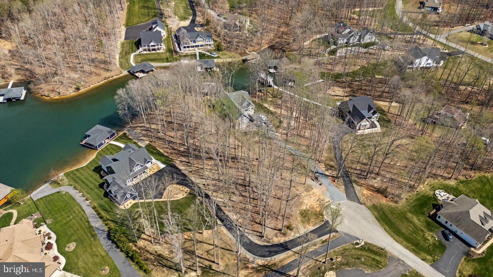 MILL RUN - Land