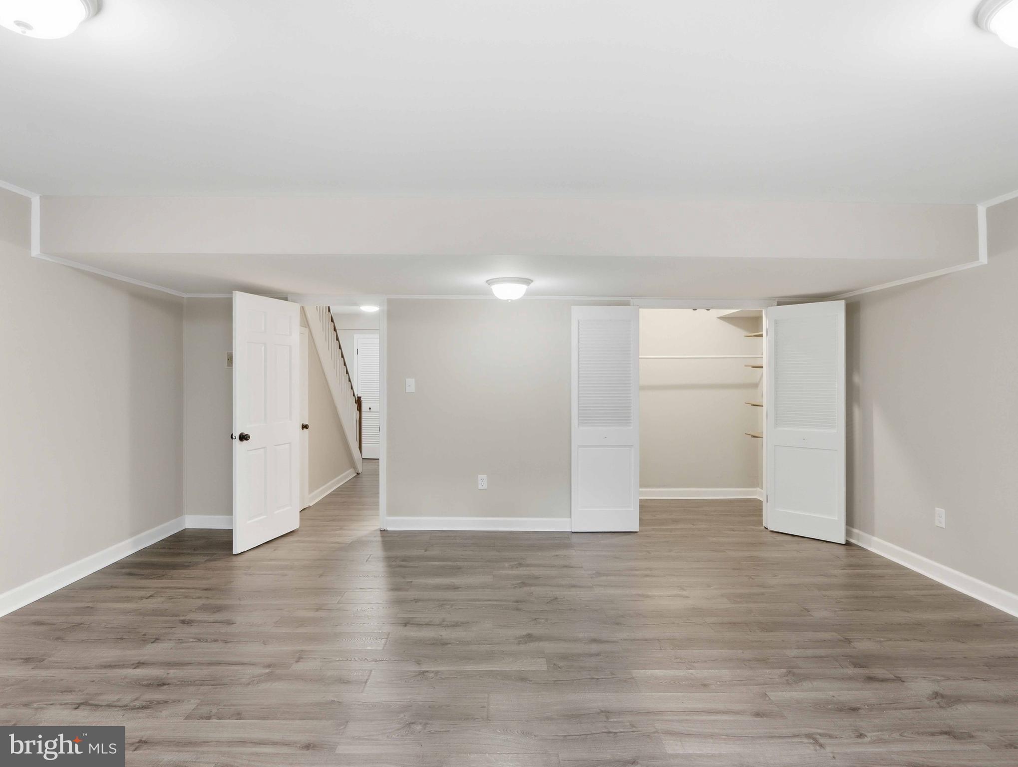 LAKE LOUISE - Residential