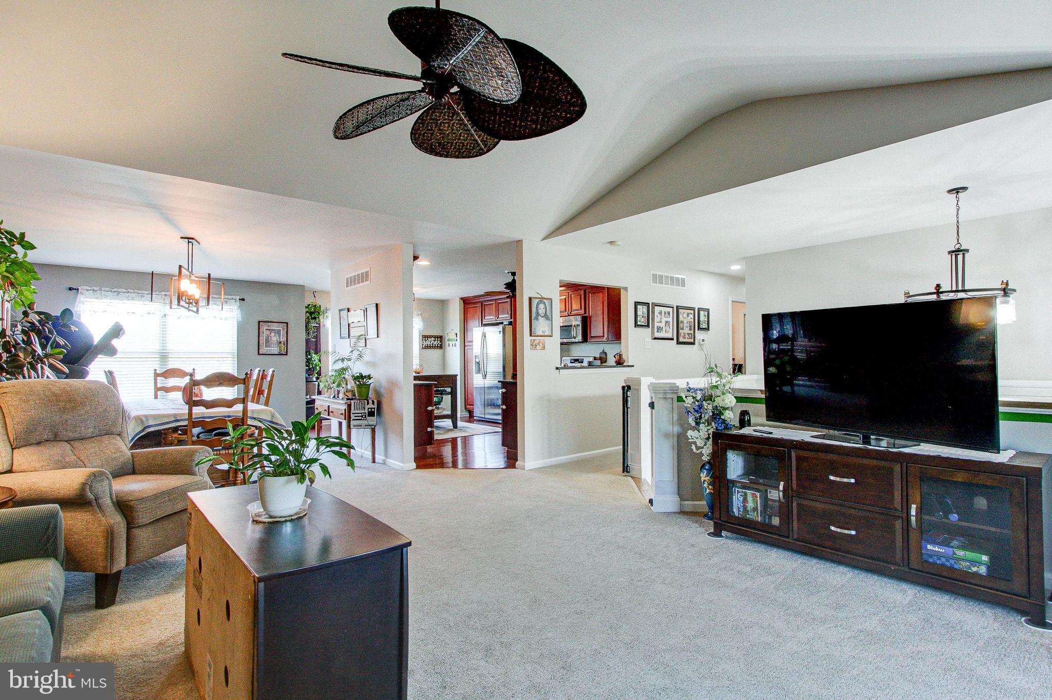 CABIN RUN ESTS - Residential
