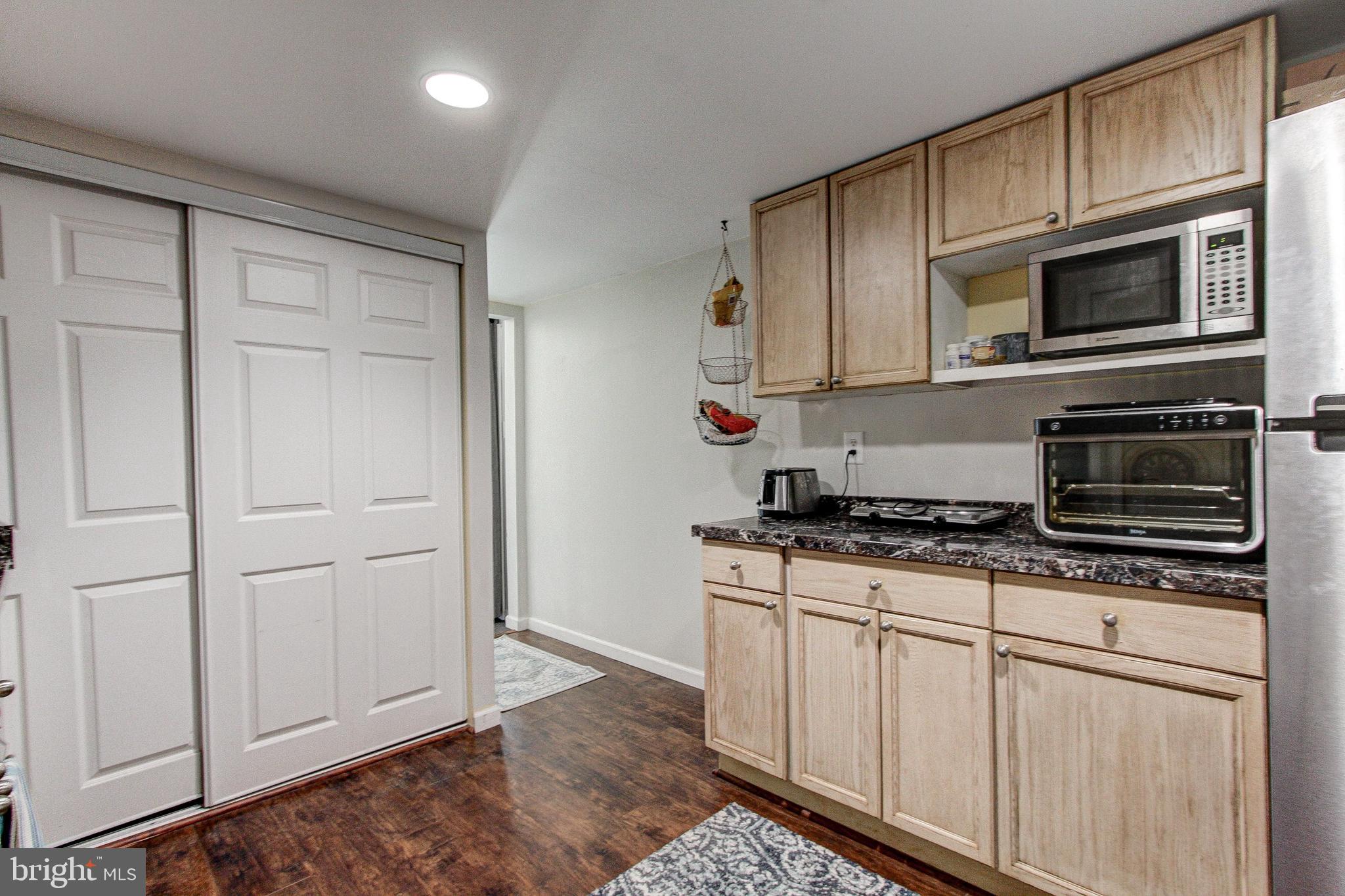 CABIN RUN ESTS - Residential