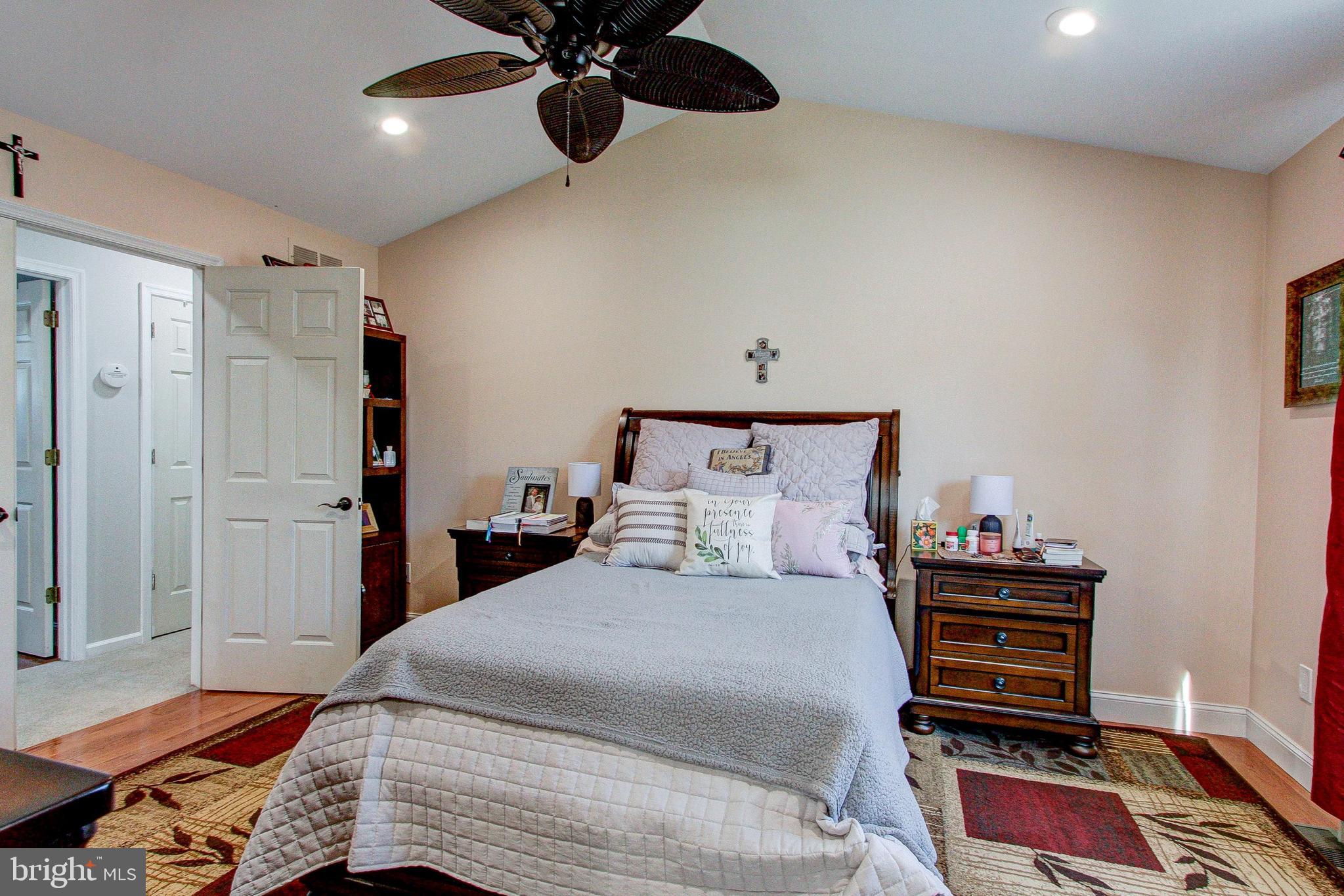 CABIN RUN ESTS - Residential