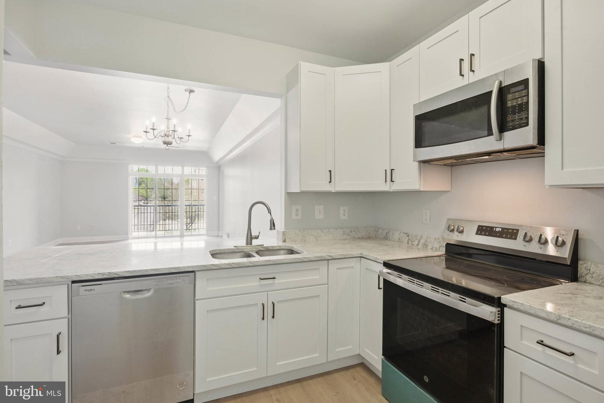 FIELDSTONE - Residential