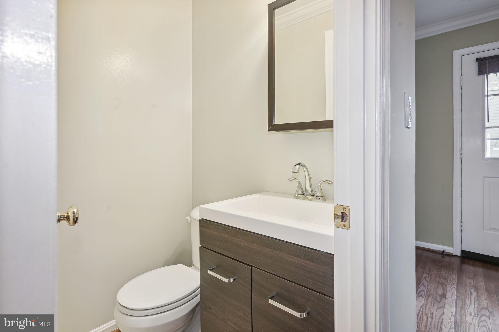 KENWOOD FOREST - Residential Lease