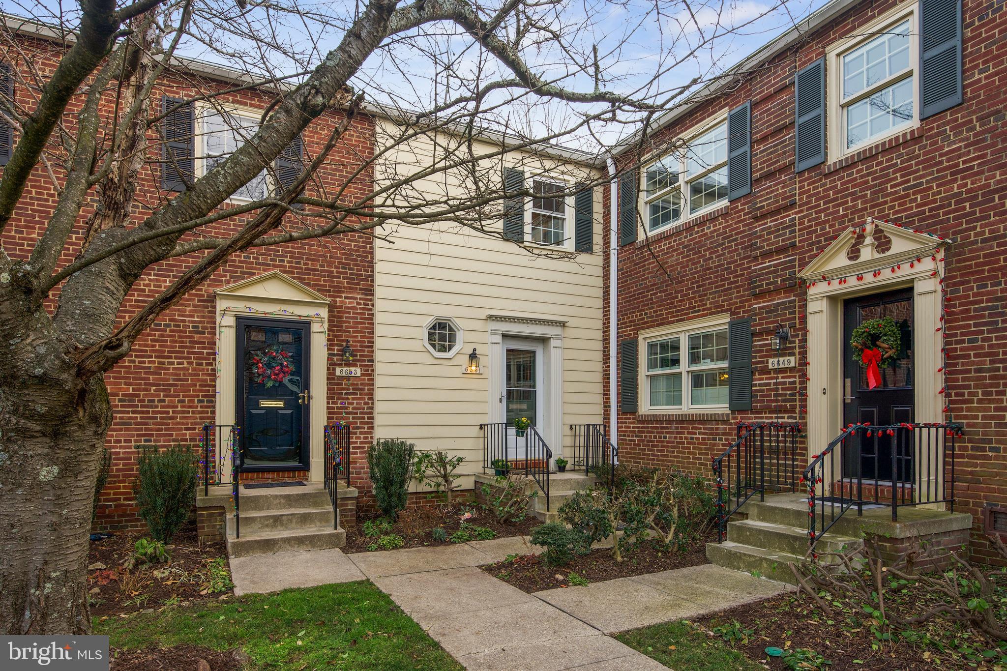 Enjoy life living next to the bucolic nature of Norwood Park in this completely updated 3 bdr, 2.5 bath Rosewood model brick end-unit. Adjacent to the 17 acres of Norwood Park, this charming townhouse is steps away from the rolling landscape of the park with its tennis courts, children's playground , and a field for sports games.  The townhouse boasts a large exterior back deck beside the park's foliage and looking out into the courtyard.Entering the home, there is a welcoming foyer with a coat closet and updated powder room.  Additionally, there is a large table-space updated kitchen with stainless steel appliances. Spacious living and dining areas in an open floor plan that include a fireplace, gleaming hardwood floors, and French doors to a large, fantastic private deck overlooking the tranquil and serene courtyard  and scenic park. The private and very spacious deck situated next to the park is a wonderful amenity for entertaining, barbecuing, and just chilling. Owner has left barbecue on deck.   On the second level, there is a primary bedroom suite with walk-in closet and renovated bathroom. Two additional bedrooms and an updated  full bath are also on this level.

Two unassigned parking spaces on the street are  allocated to each residence and one guest pass.  Just blocks away are the endless shopping and dining opportunities of downtown Bethesda, the Safeway, Target, Trader Joe's, entertainment outlets, Crescent Trail, Bethesda county/ community pool (down the street on Hillandale) , the Montgomery County Library, and the bustling and vibrant center of downtown Bethesda.  EV stations are steps away from the townhouse.This home is a Walker's Paradise. Schools include: Somerset Elementary, Westland Middle School, and Bethesda Chevy Chase High School.   2-year lease preferred. No Smoking, No Cats, dogs considered on case by case basis. Pet deposit of $300 with a pet fee of $25 month.Management on Site with office  across the street from townhouse.