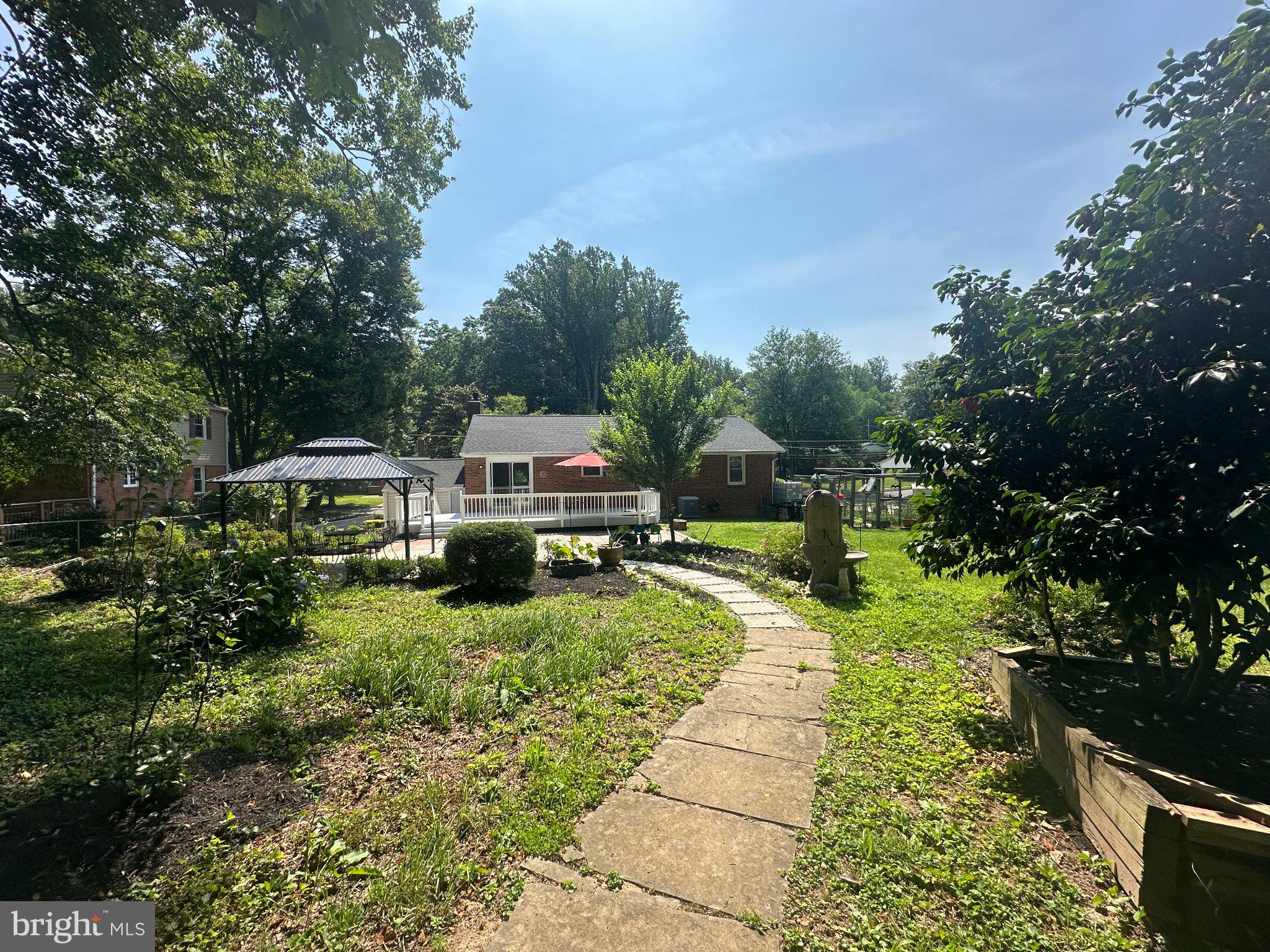 WILLOW WOODS - Residential