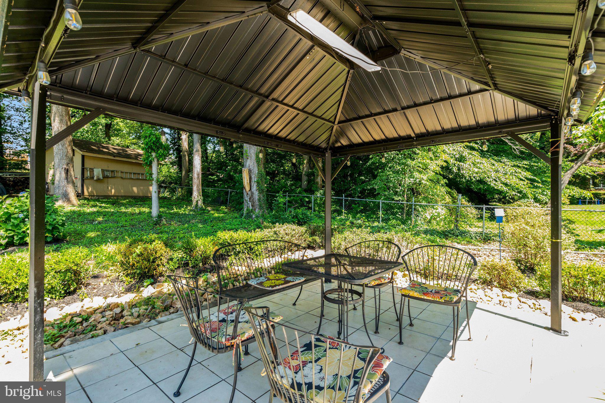 WILLOW WOODS - Residential