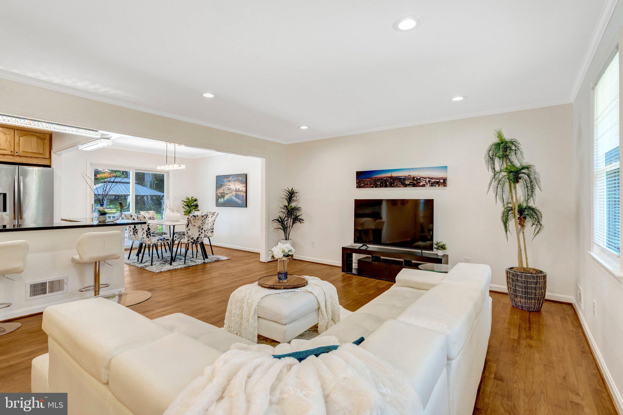 WILLOW WOODS - Residential