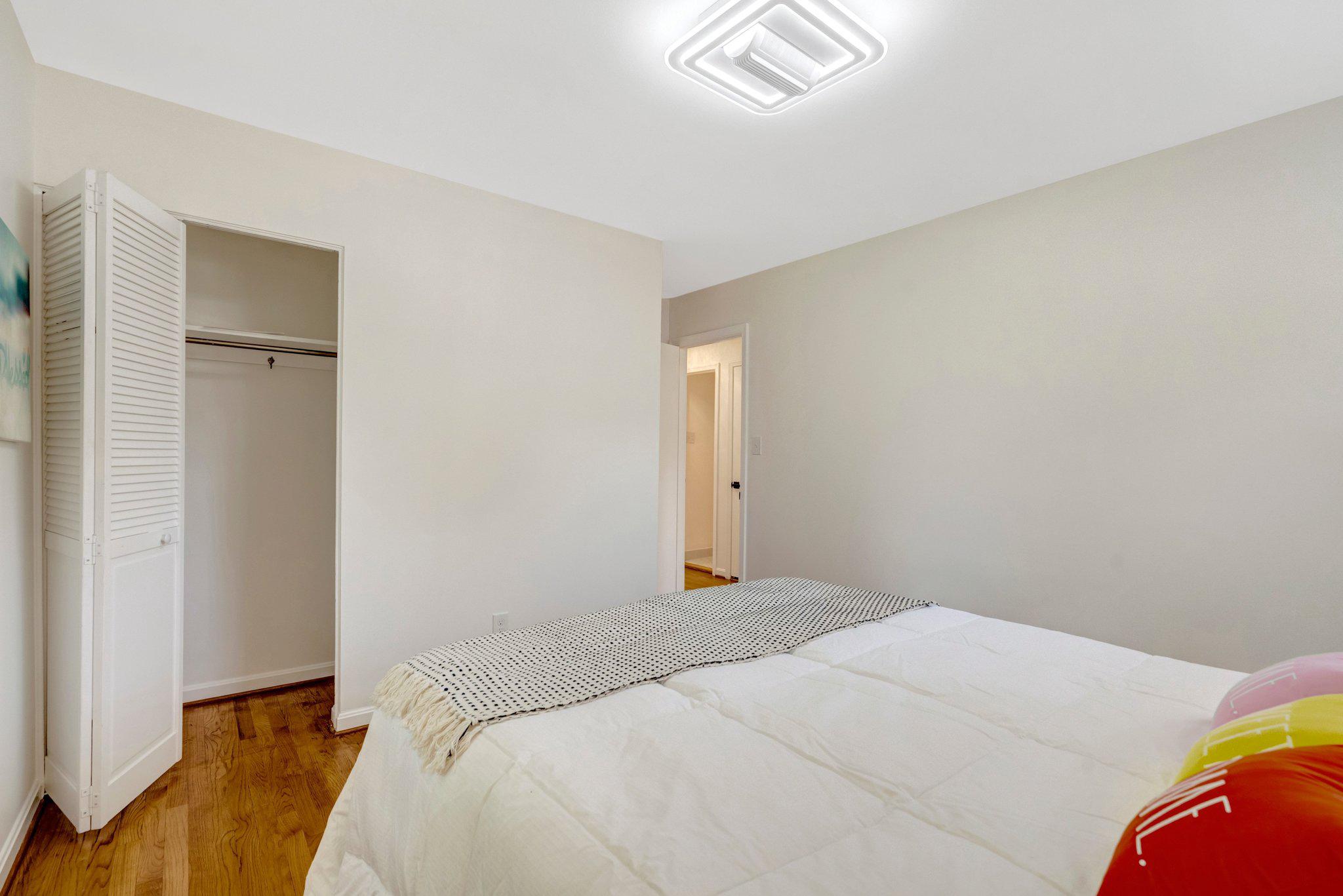 WILLOW WOODS - Residential