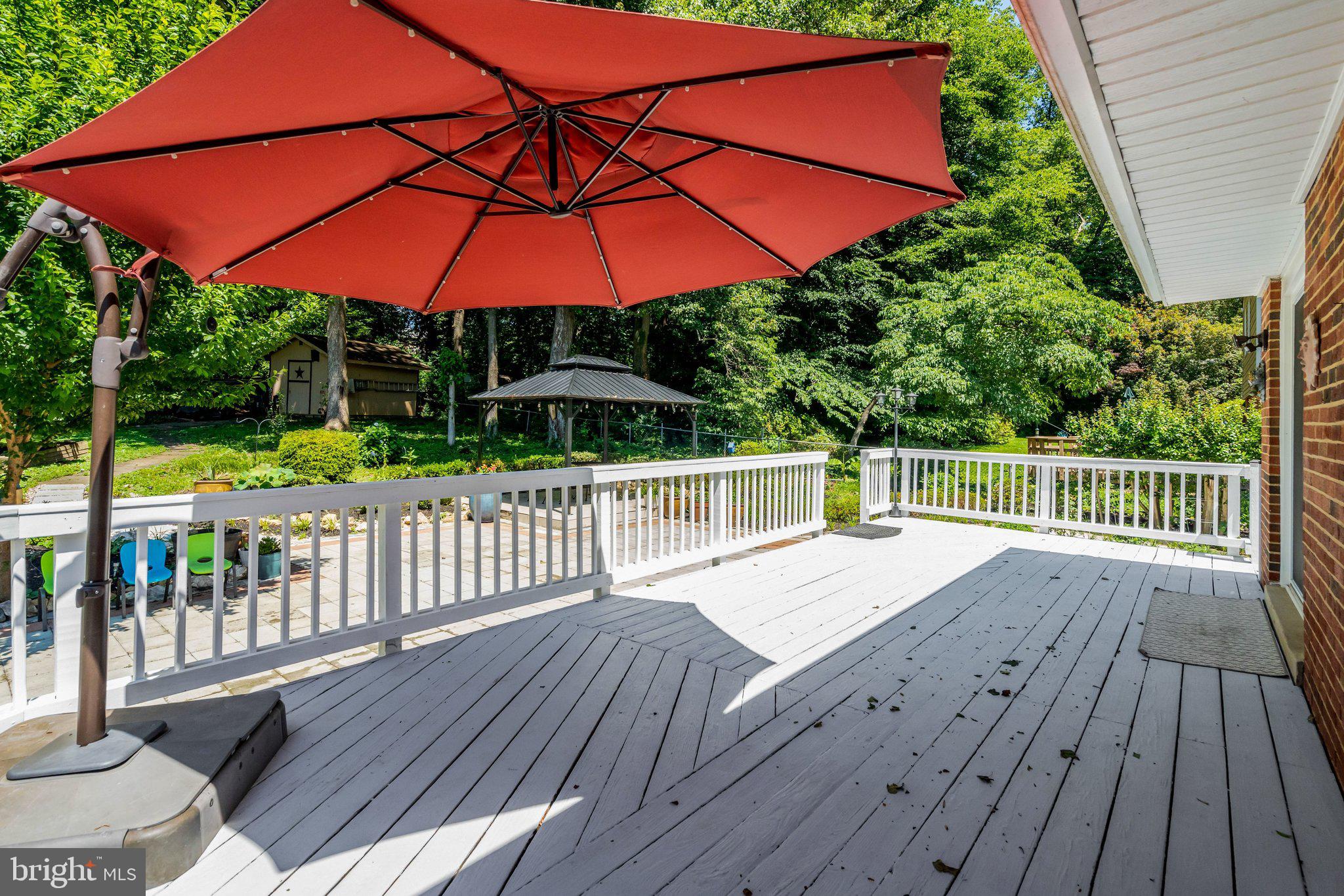 WILLOW WOODS - Residential