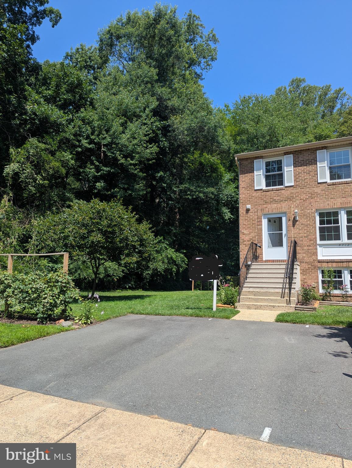 BURKE VILLAGE - Residential