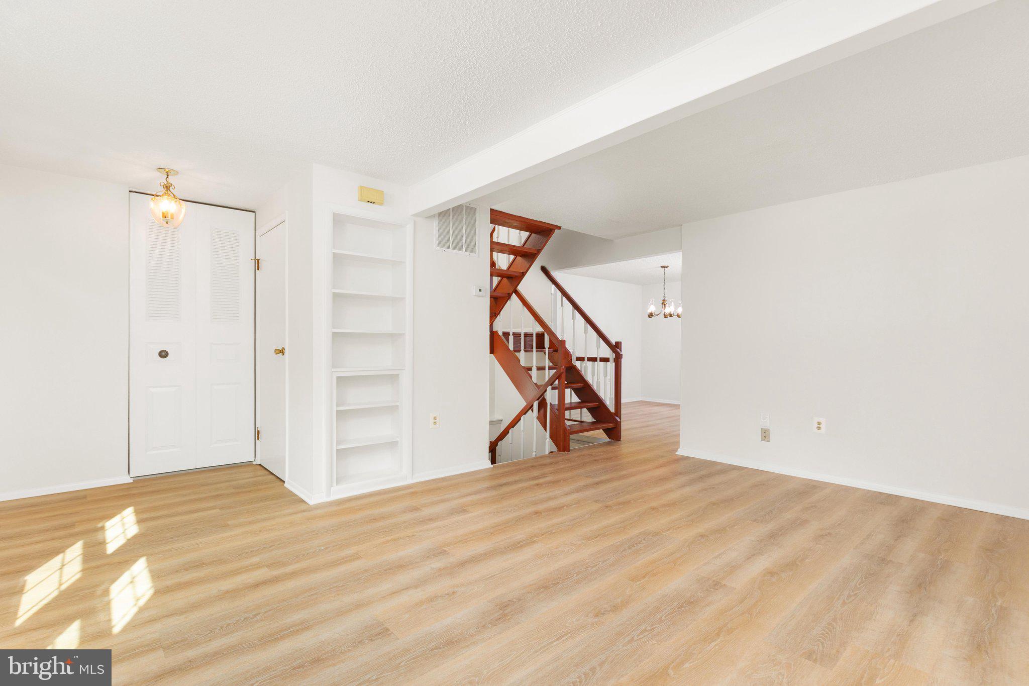 BURKE VILLAGE - Residential