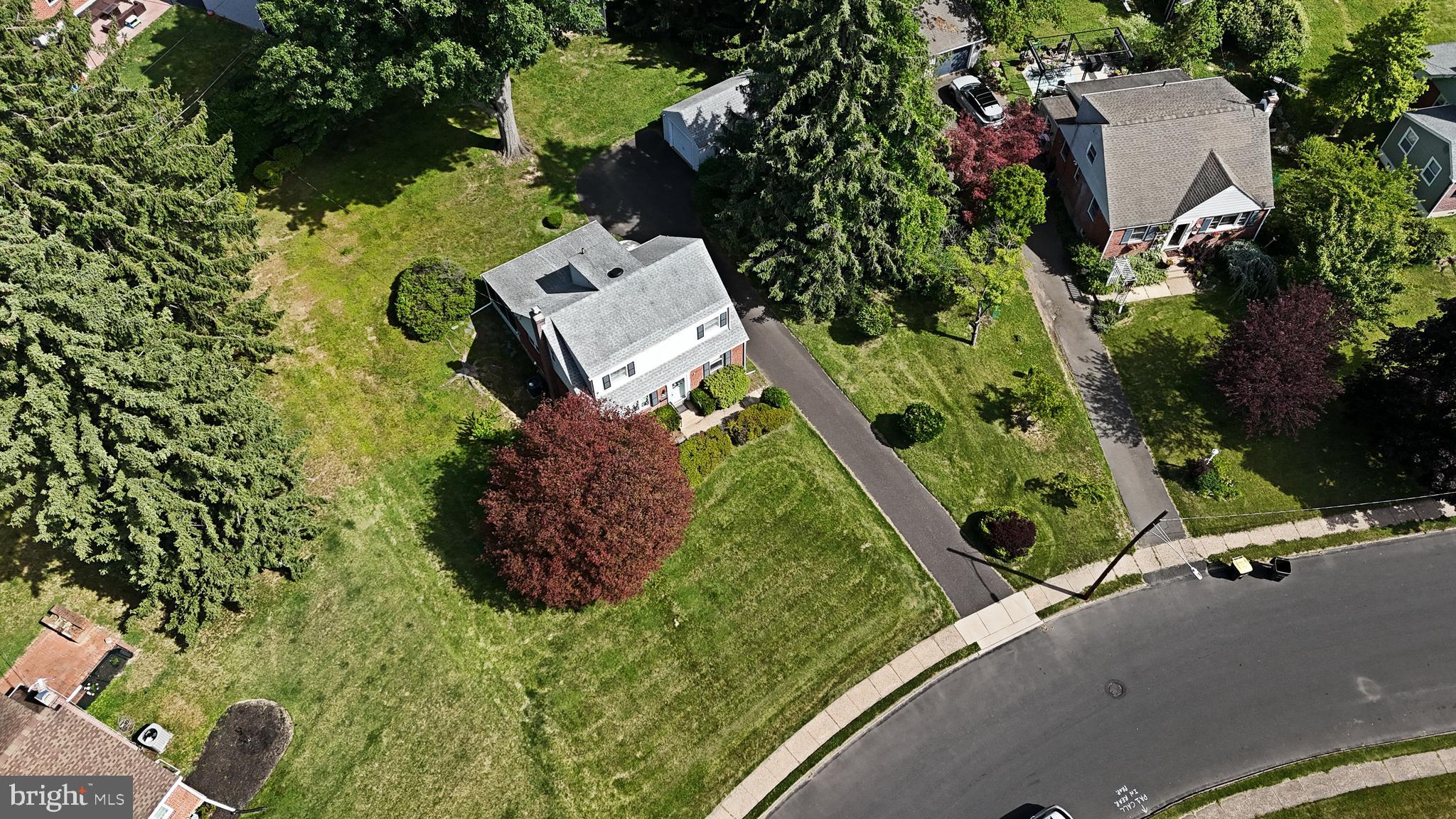 MORELAND MANOR - Residential